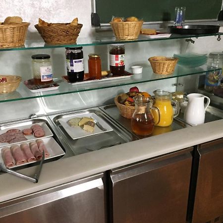 奥贝格莱斯弗蒂勒斯酒店 Coltines 外观 照片