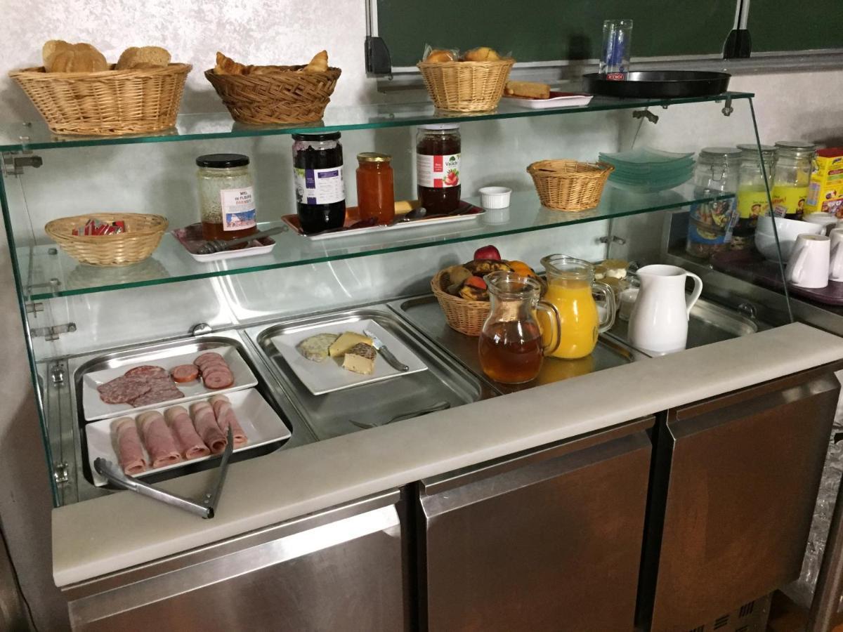 奥贝格莱斯弗蒂勒斯酒店 Coltines 外观 照片